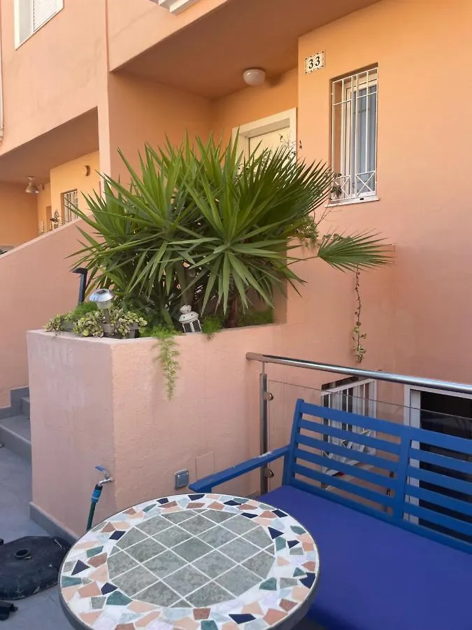 Casa Adosada Con Piscina A 5 Minutos De La Playa . Aguadulce